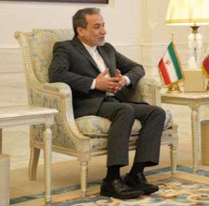 Anadolu: Şeful diplomaţiei iraniene susţine că războiul economic al SUA reprezintă un scenariu repetitiv sortit eşecului
